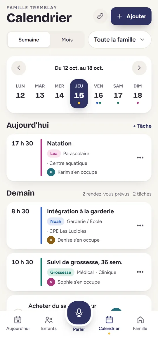 Calendrier de la famille : la semaine du 5 au 11 octobre, les filtres par enfant, et les événements du jour, chacun avec la personne qui s’en occupe.